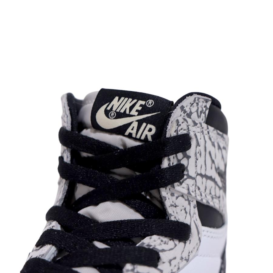 NIKE スニーカー　エアジョーダン1レトロ　HIGH OG NIKE AIR JORDAN 1 RETRO HIGH OG 