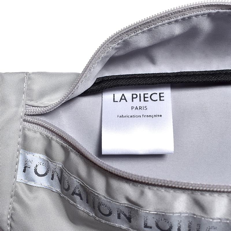 ネコポス可】 FONDATION LOUIS VUITTON Belt Bag フォンダシオン ネコポス可】 FONDATION LOUIS VUITTON Belt Bag フォンダシオン