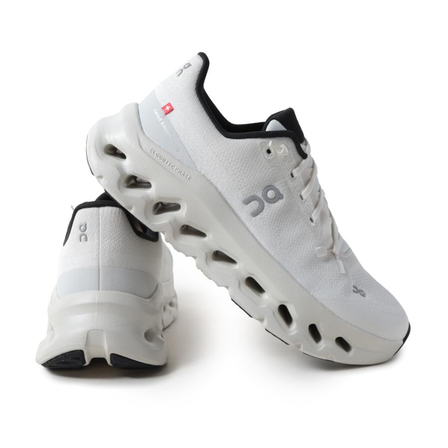 On オン クラウド ティルト スニーカー CLOUDTILT PEARL/ICE