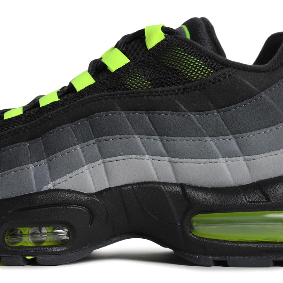 27cm Nike Air Max 95 ブラック/イエロー This Black and Yellow Air Max 95 is Giving Us Bruce Lee Vibes