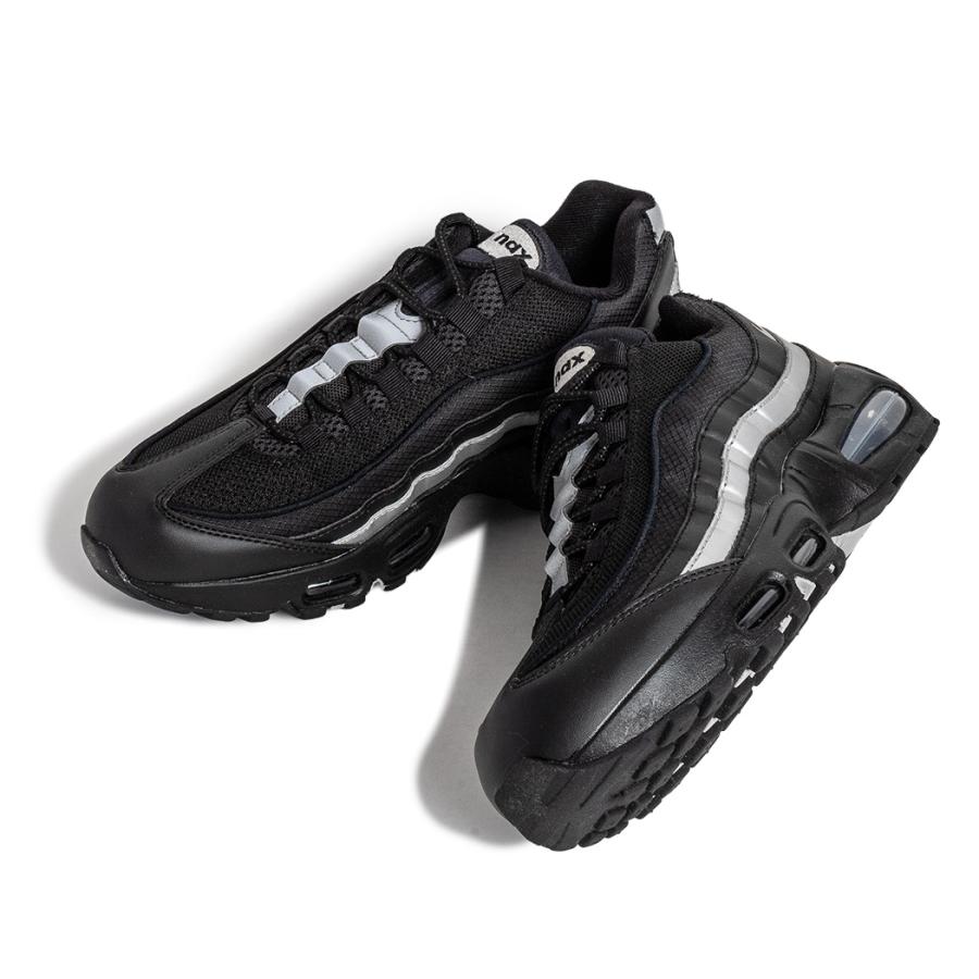 【希少価値】 Nike Air Max 95 ブラック NIKE AIR MAX 95 ESSENTIAL 