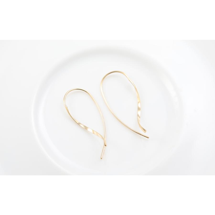 ピアス レディース フックピアス シンプル 揺れる 18k K18YG 地金ピアス hineri2 イエローゴールド 18金 地金ピアス レディース デザイン 上品 カジュアル_4