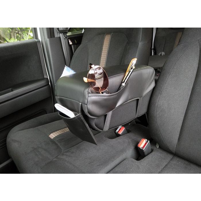 アームクッション クッション 抗菌 低反発 アームレスト 肘置き 収納ポケット 多機能 黒 レザー 携帯収納 小物入れ 車 車用品 アクセサリー おしゃれ Pdi036 Pdi036 プレシャスランド 通販 Yahoo ショッピング