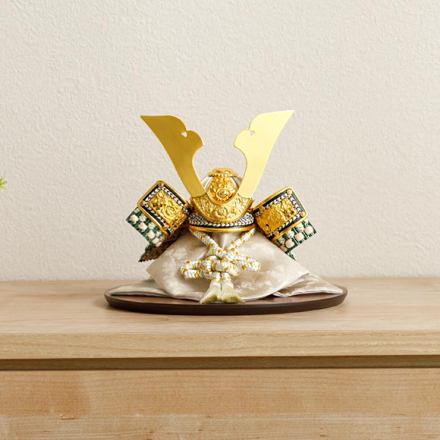 五月人形 コンパクト おしゃれ 兜飾り 兜 モダン インテリア 5月人形 ぷりふあ 五月人形 SUIMEI 半月 兜5種類 飾り台5種類 平飾り オプション ケース 初節句 | ぷりふあ | 07