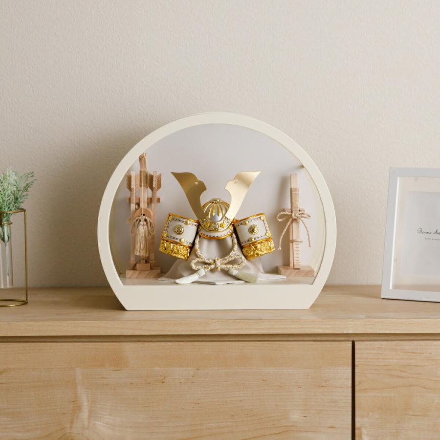 【2025年度モデル】五月人形 ケース飾り コンパクト おしゃれ インテリア 兜 モダン 5月人形 今どき 兜飾り ROITOKA 金鍬兜 丸型ケース飾り- | ぷりふあ | 05