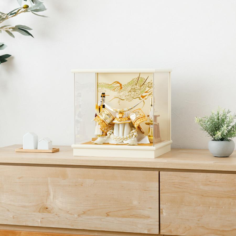 五月人形 コンパクト おしゃれ ケース飾り 兜飾り 5月人形 モダン インテリア 白金兜ケース 選べる2種類の兜 | ブランド登録なし | 02