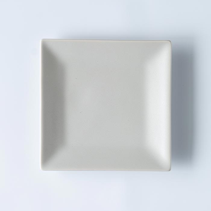 森修焼（しんしゅうやき） スクエアプレート ミルキーグレージュ／Ｍサイズ |  | 01