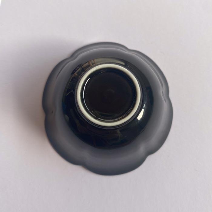 森修焼（しんしゅうやき） 輪花小鉢 黒 |  | 02