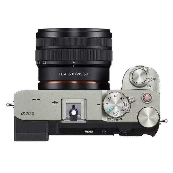 【使用回数２回美品】 SONY α7C II ズームレンズキット、アクセサリー付 α7C II ミラーレス一眼カメラ ズームレンズキット シルバー ILCE-7CM2L