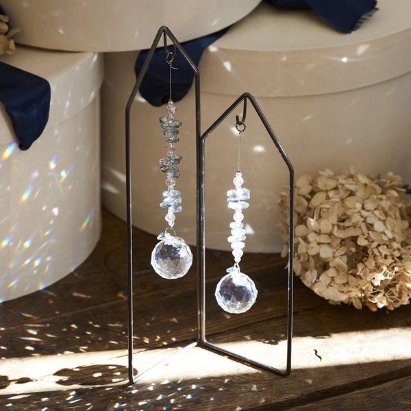 サンキャッチャーハウス（スタンド付） (置き型 卓上 虹色 プリズム