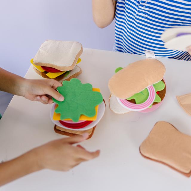 爆買 Melissa＆Doug（メリッサ＆ダグ）幼児玩具「フェルト