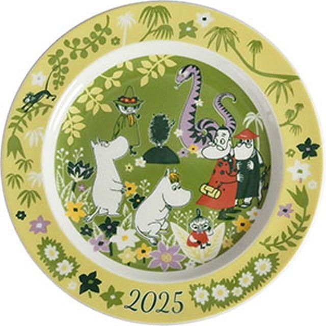 MOOMIN 絵皿 20cm皿（ムーミン2025イヤーズプレート）お皿 皿たて付き