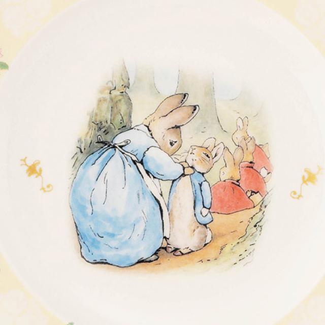 爆買 ピーターラビット2026イヤーズプレート 皿たて付き PETER