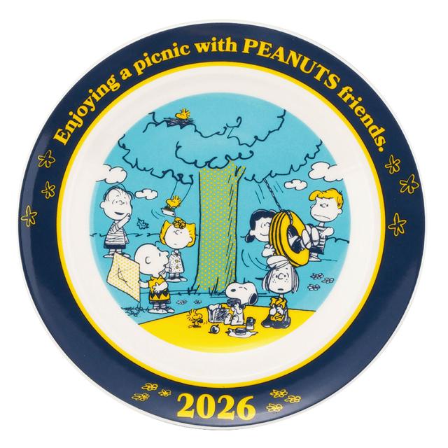 爆買 スヌーピー2026イヤーズプレート 皿たて付き SNOOPY PEANUTS 絵皿