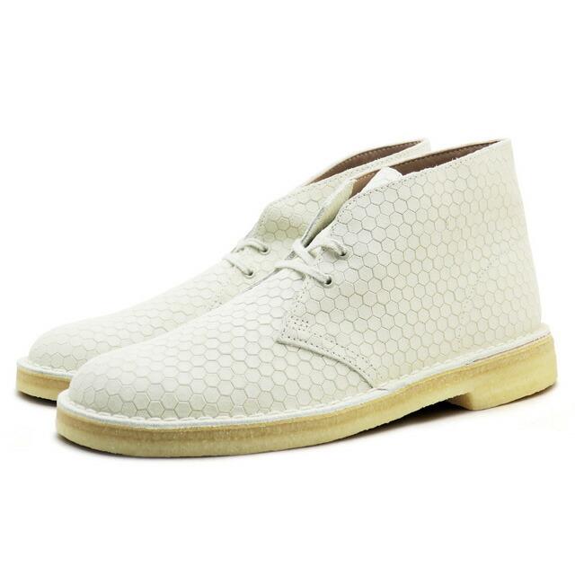Clarks（クラークス） デザートブーツ メンズ オフホワイト スエード