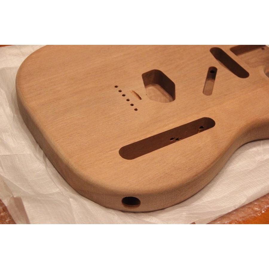 翌日お届け】テレキャスターボディ・超上質軽量マホガニー使用