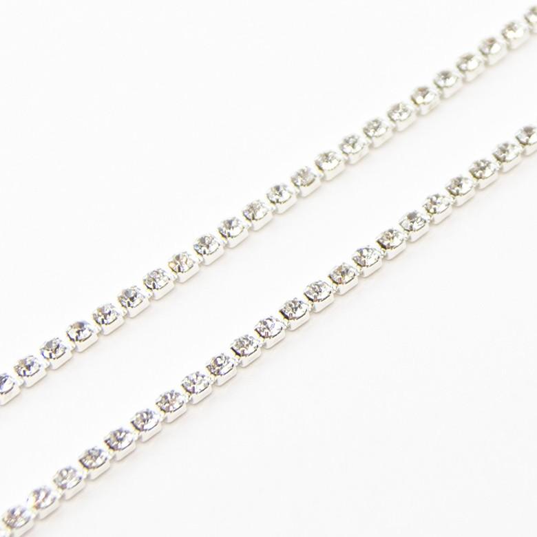 ラインストーンチェーン ラインストーン ガラスストーン 連爪 チェーン 15cmカット ネイルパーツ アクセサリーパーツ Chain Crystal15 Chain Crystal15 At Prettie 通販 Yahoo ショッピング