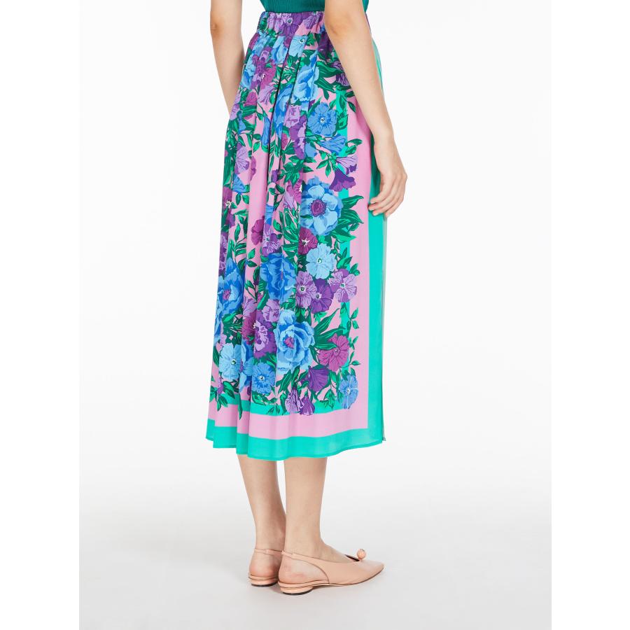 MAXMARA WEEKEND LINE（マックスマーラウィークエンドライン