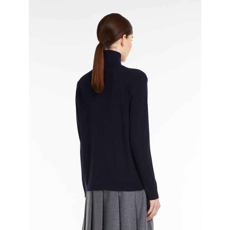 MAXMARA WEEKEND LINE（マックスマーラウィークエンドライン