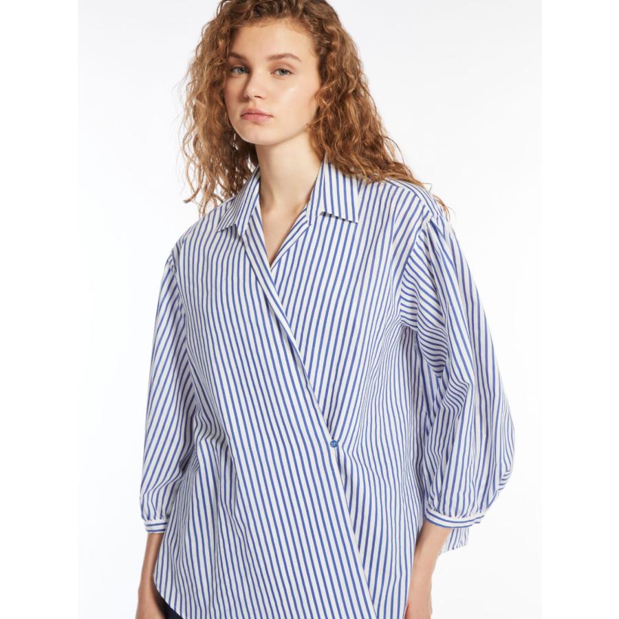 MAXMARA WEEKEND LINE（マックスマーラウィークエンドライン