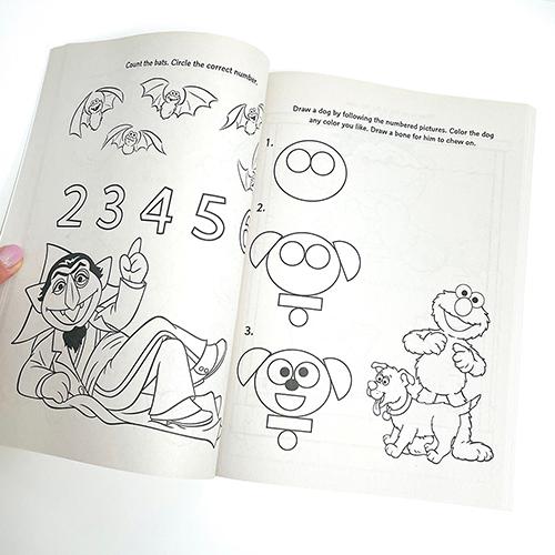 セサミストリート ぬりえ カラーリングブック Gigantic 赤 a セサミ アクテビティーブック 塗り絵 英語 ぬり絵 知育玩具 海外 おもちゃ Usa a Pretzel Net Yahoo 店 通販 Yahoo ショッピング