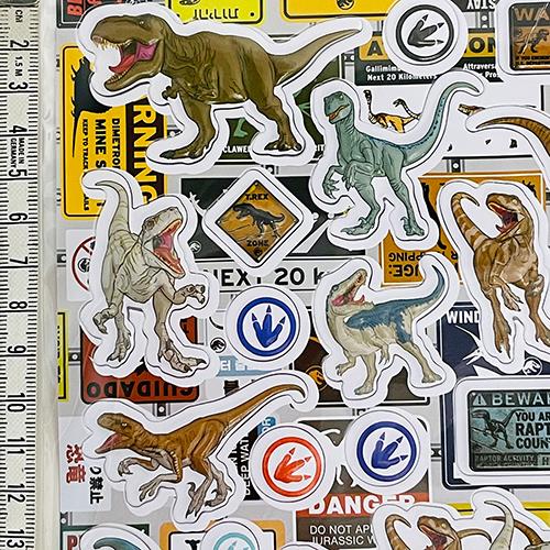 ジュラシックワールド　トレカ　ステッカー　未開封　ジュラシックパーク　カード ジュラシックワールド ぷくぷく シール 16704 Jurassic World
