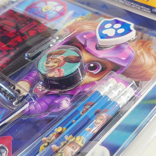 パウパトロール ザ ムービー ステーショナリーセット 11ピース 19826 パウパト 文具 ノート 鉛筆 鉛筆削り ペンケース 消しゴム 定規 輸入品 |  | 01