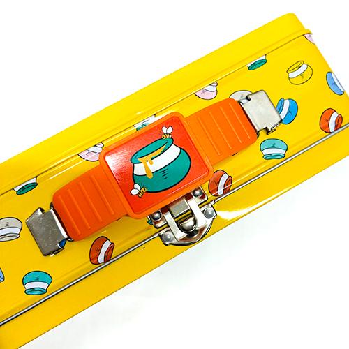 くまのプーさん ティン ボックス ( イエロー × レッド ) 20092b トランク バッグ 缶 プーさん ディズニー キャラクター グッズ 雑貨 輸入品 Tin Box |  | 02