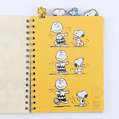 スヌーピー リングノート ダイカット タブ付き 96シート 21267 ノート 罫線 横罫 インデックス PEANUTS ピーナッツ 文房具 文具 日記帳 Snoopy Journal 輸入 |  | 02