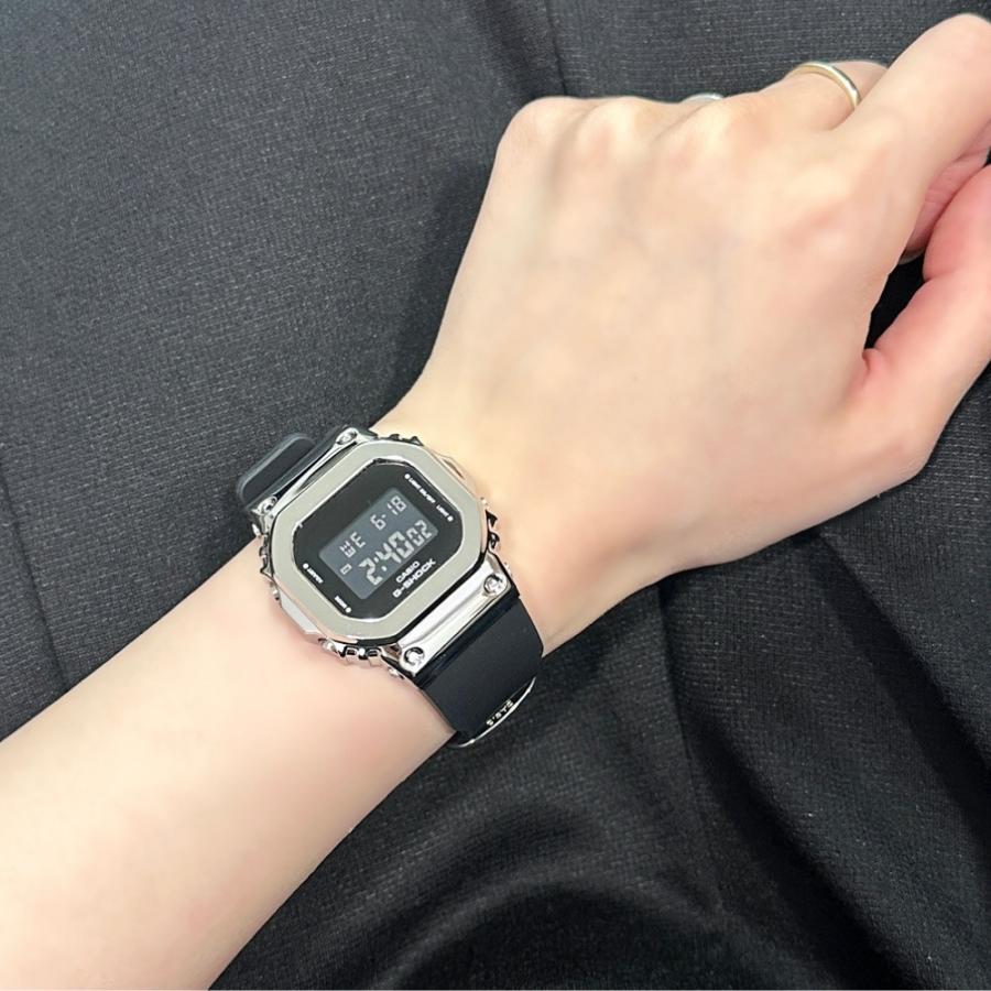 【新品未使用】 G-SHOCK ジーショック GM-5600　デジタルシルバー 楽天市場】G-SHOCK メタルカバード GM-5600YM-8JF シルバー