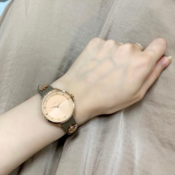 フルラ  新品チャーム付き腕時計 FURLA（フルラ） ギフト チャーム付き レディース 腕時計 手表 記念日