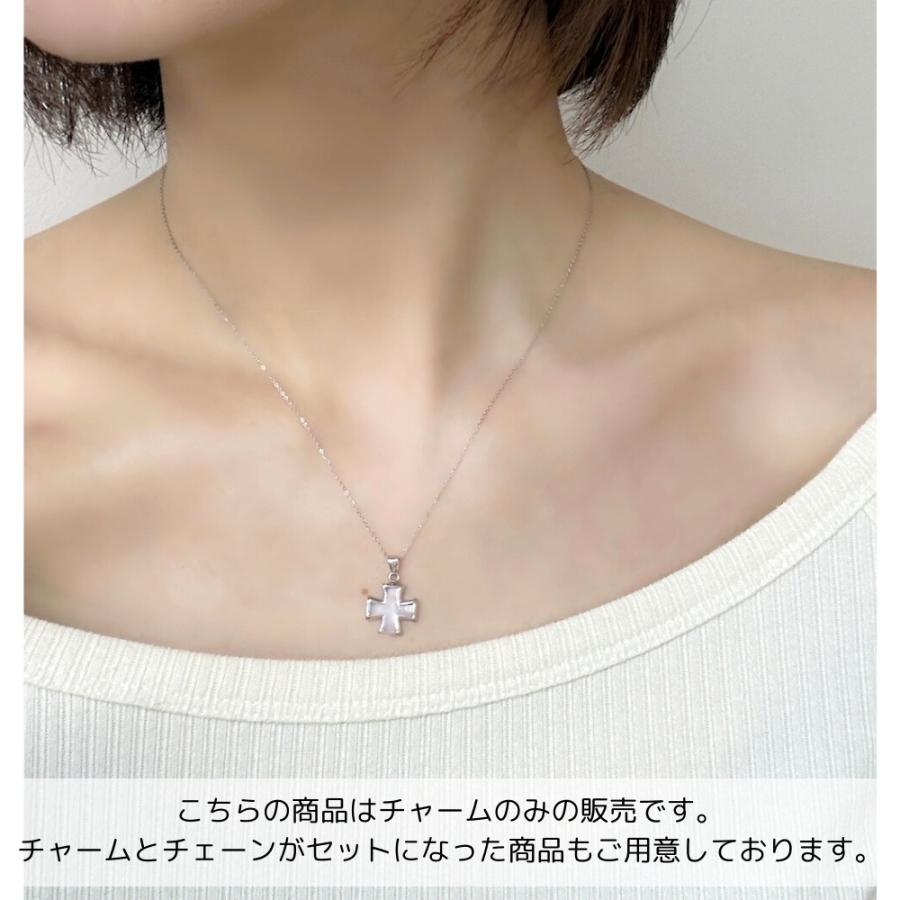 UNOAERRE ホワイトゴールド　ペンダントトップ UNOAERRE（ウノアエレ） 18金 ホワイトゴールド ペンダントトップ