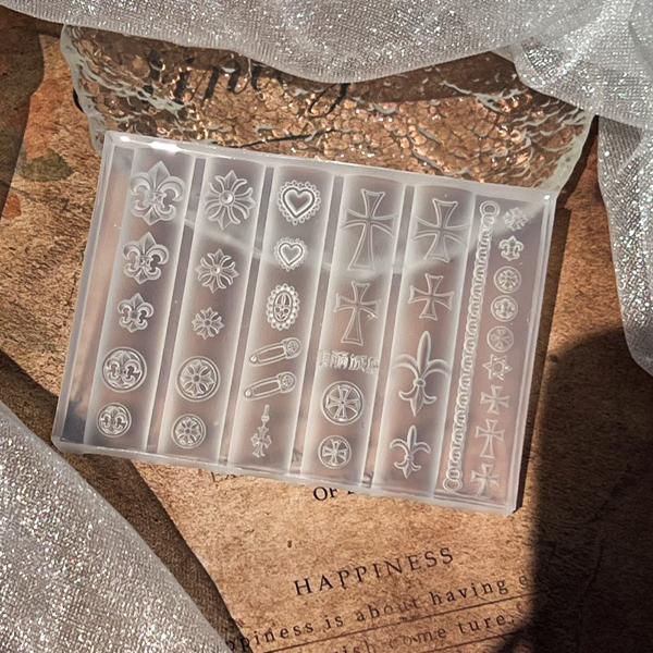 【新品未使用/未開封】D. NAIL クロス 十字架 シリコンモールド ネイル⭐︎ ネイル シリコンモールド 十字架 クロス クロスモールド クロム