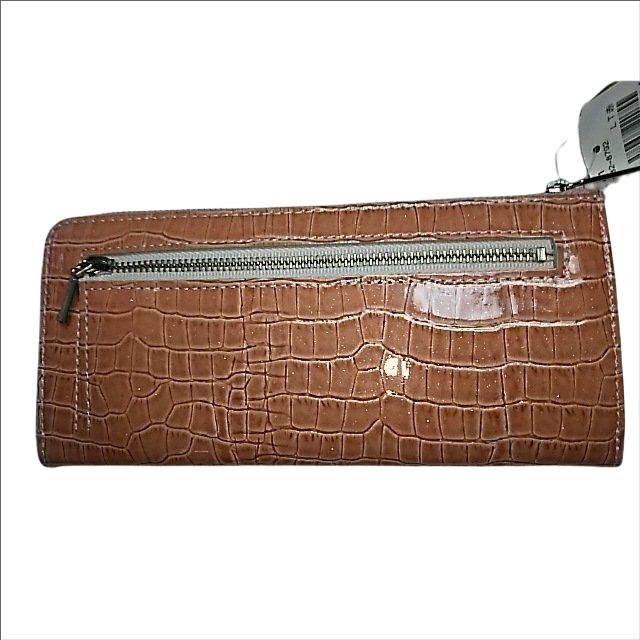 LuluCastagnetteルルカスタネット クロコ型押し L字ファスナー長財布