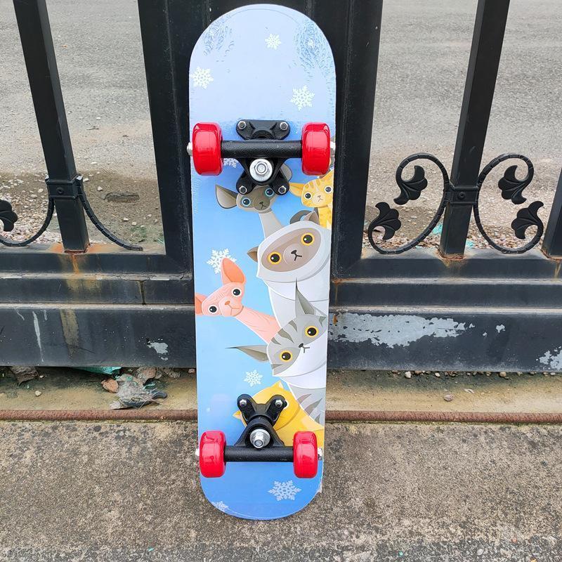 スケボー 子供用 スケートボード 15色 軽量 ダンス 練習 女の子 男の子 誕生日 お祝い ギフト プレゼント キッズ 滑らかな乗り心地 |  | 09