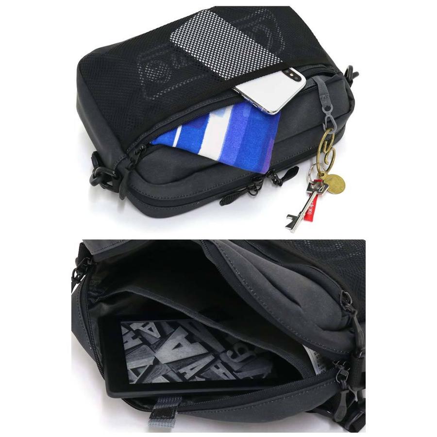 Coleman（コールマン） ショルダーバッグ スクエアバッグ ポーチ 正規