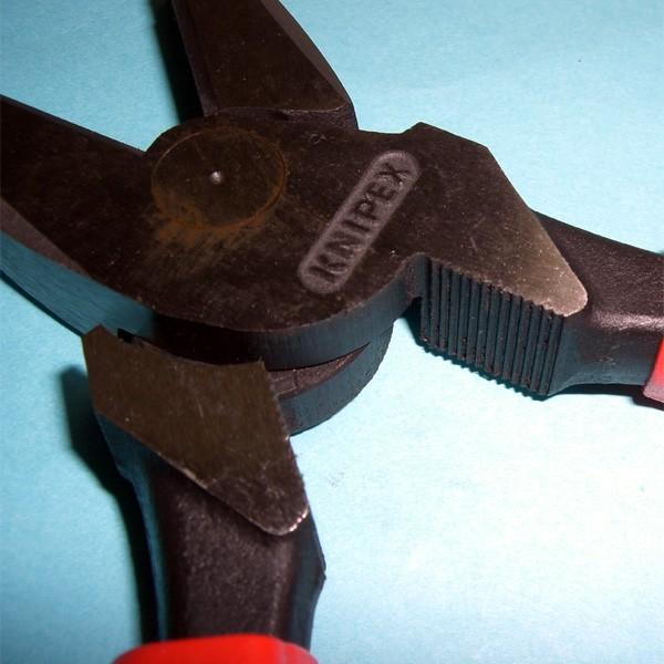 クニペックス（KNIPEX）架線工事用強力型ペンチ240mm〔0901-240〕901240 | KNIPEX | 02