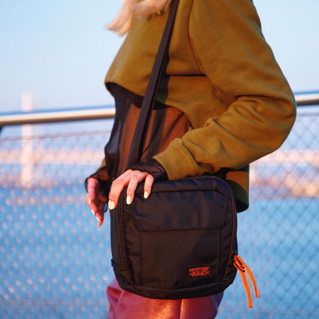 ミステリーランチ ディストリクト4 ショルダーバッグ MYSTERYRANCH | MYSTERY RANCH | 02
