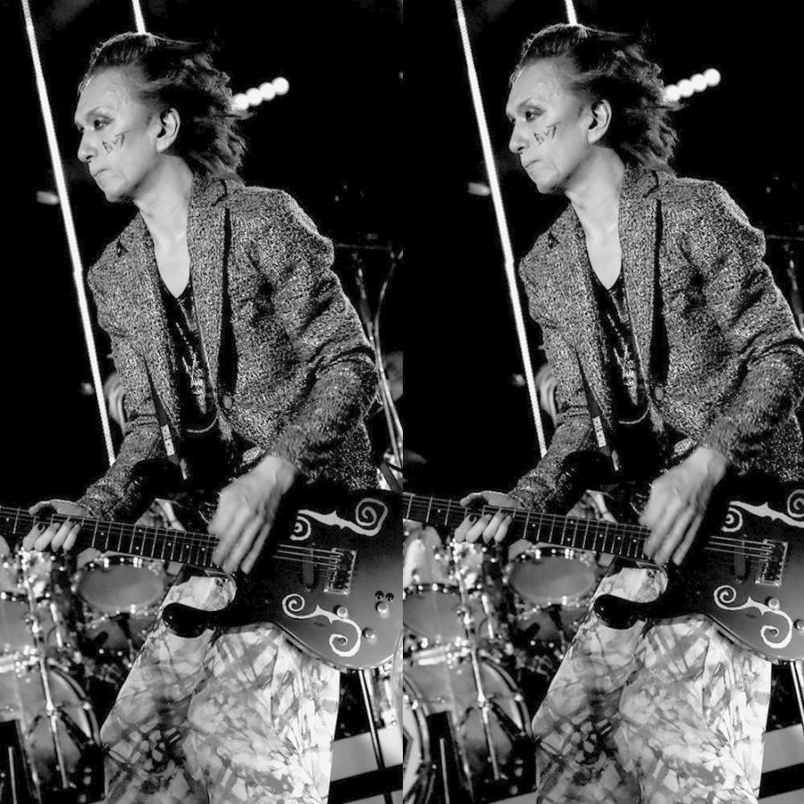 MEDICOM TOY Amplifier “今井寿” TEE design G《2022年10月発売