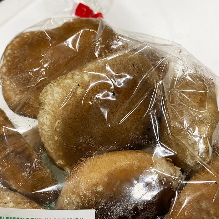徳島県産 生しいたけ 300g （袋） 国産 椎茸 しいたけ : 生鮮卸売市場