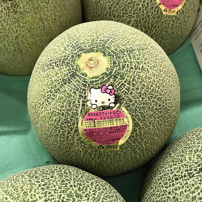 青森県産 つがりあんメロン 5玉入り　箱込み9.5キロ　１箱限定 青森県産 メロン スイートルビー 秀品 L〜2Lサイズ 5〜6玉入り（箱