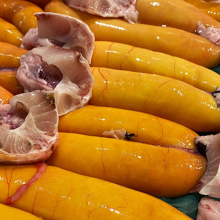 ボラ子1キロ(兵庫県産) 値下がりしました、この機会にカラスミを仕込みましょう♪ 兵庫県産他 ボラ子 （生） 4尾入り （1尾2腹） 約1kg ボラの卵