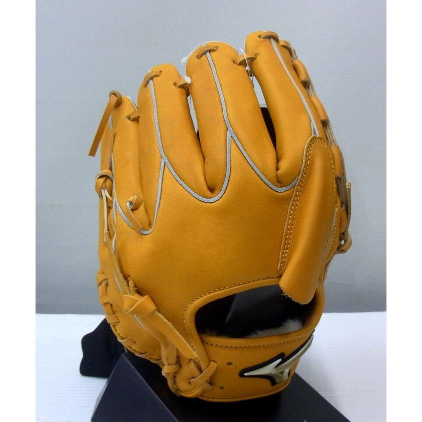 Mizuno 軟式グローブ 右投げ用　菅野モデル Mizuno 軟式グローブ 右投げ用菅野モデル