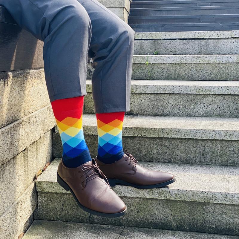 靴下 メンズ 男性用 くつ下 ソックス くつした 派手 カラフル 総柄 ダイヤチェック柄 カジュアルソックス オシャレ ハイソックス Socs 014 雑貨と服プロペラ 通販 Yahoo ショッピング