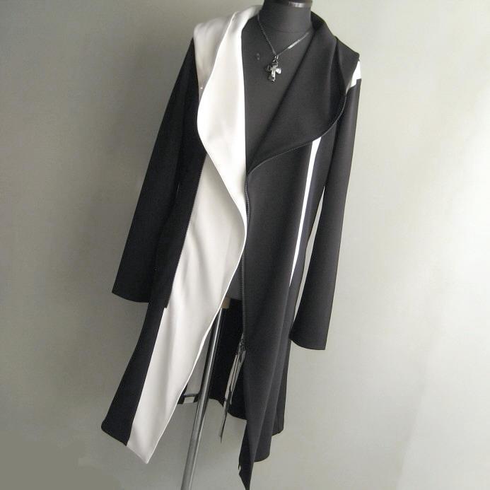 TORNADO MART（トルネードマート） 3.4万 新品 L バイカラーフーディ