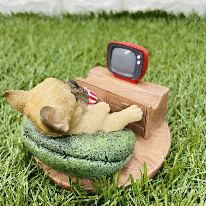 スマホスタンド テレビを見るフレンチブルドッグ 犬 卓上 アニマル プレゼントギフト かわいい置物 おしゃれ 動物 スマホホルダー | WOOBIA | 04