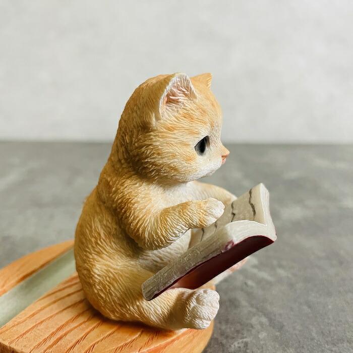 スマホスタンド 本を見る茶トラ猫 ネコ 卓上 アニマル プレゼント 置物 可愛い おしゃれ 動物 ホルダー 写真立て 玄関 |  | 06