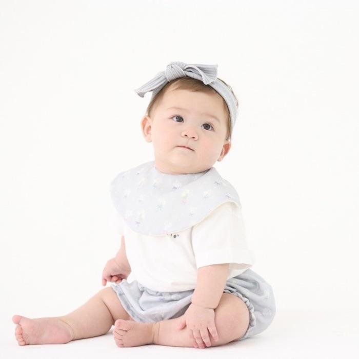 3色から選べる ベビーギフト 3点セット スタイ ヘアバンド ブルマ はなことばシリーズ Lien de famille  おしゃれで可愛いプレゼント | lien de famille | 10