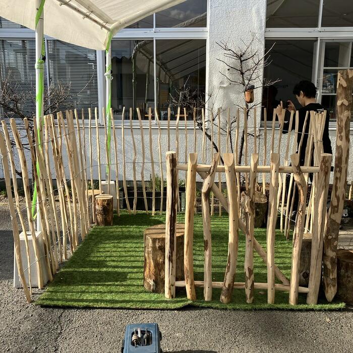 ヘーゼルナッツの木製フェンスH120 専用門柱 高さ100cm Wiktrans イングリッシュガーデン ガーデンフェンス ドッグラン |  | 01