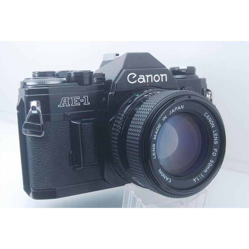 一眼レフカメラ 初心者 中古 一眼レフ Canon AE-1  フィルムカメラ  中古  canon ae-1 単焦点レンズ  FD50mm F1.4【中古】【ブラック】_1